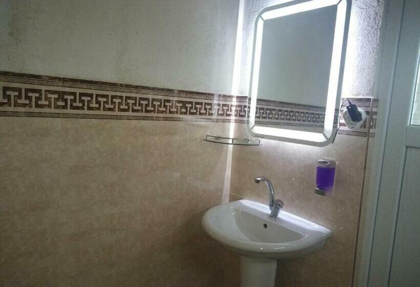 اتاق اکونومی, Guest House Imeda