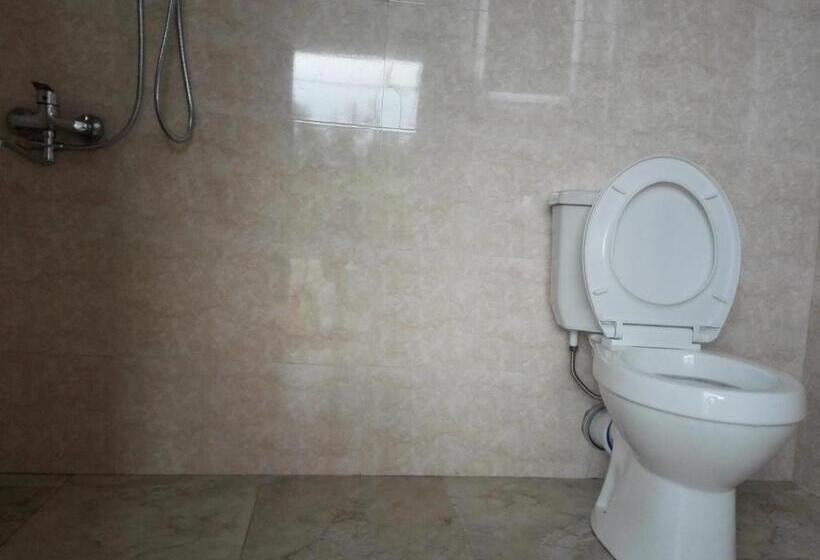 اتاق استاندارد سه نفره, Guest House Imeda