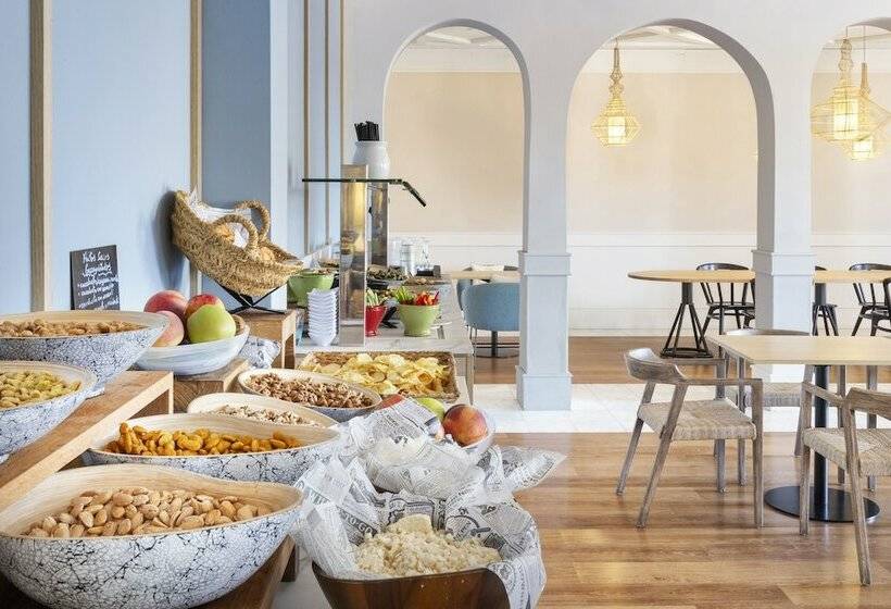 سوئیت پرزیدنت, Melia Villaitana