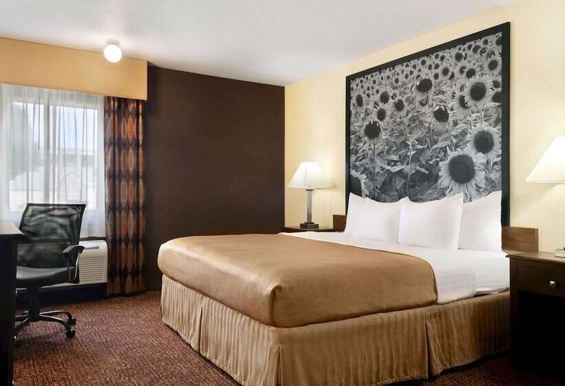 اتاق لوکس, Super 8 By Wyndham Des Moines
