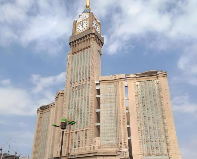 اتاق استاندارد با چشم‌انداز شهر, Al Shohada