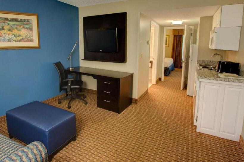 Люкс Кровать Кинг, Best Western Plus Cary   Nc State
