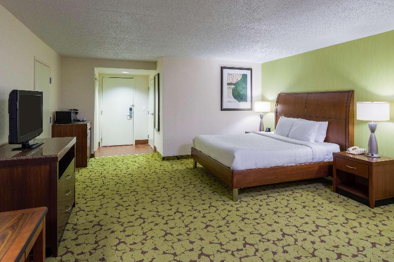 프리미엄 룸, Hilton Garden Inn Edison/raritan Center