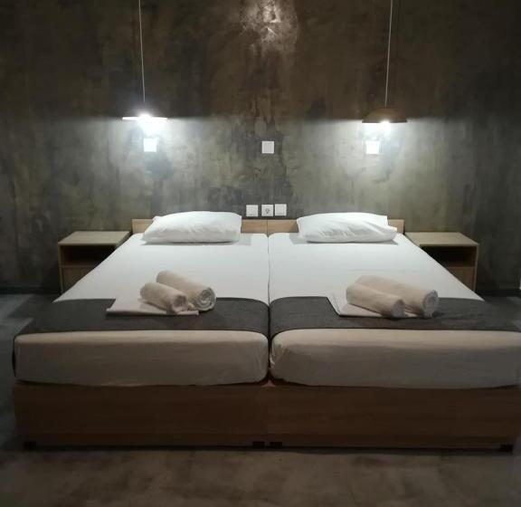 استودیوی استاندارد, Family House Faliraki Studios Apartments