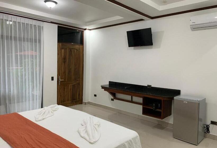 Номер Deluxe Кровать Кинг, Manuel Antonio Park