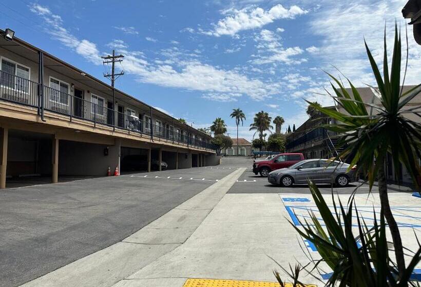Номер Стандарт, Rodeway Inn National City San Diego South