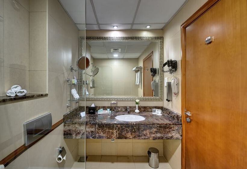 Номер Superior, Golden Tulip Hotel Al  Barsha