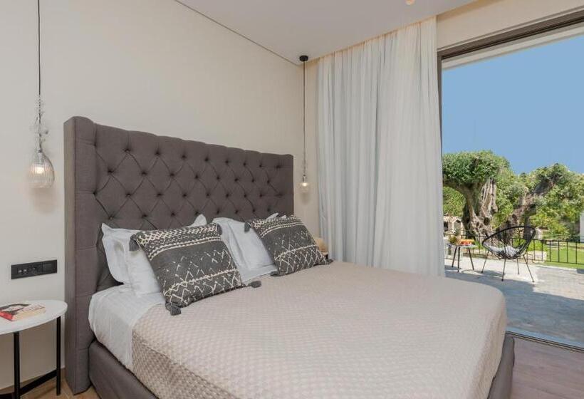 سوییت جونیور با چشم‌انداز دریا, Eptanisos Beachfront Suites Zante