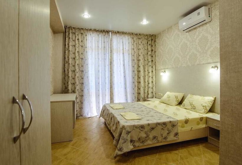 آپارتمان لوکس 1 خوابه, Laura Guest House