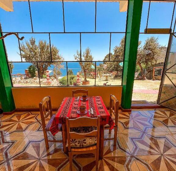 اتاق استاندارد سه نفره, Hostal Sol Y Lago