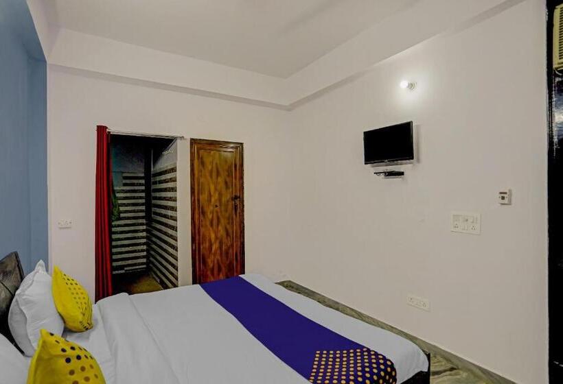 Трежместный Номер Economy, Spot On Raj Hotel Vip Near Worlds Of Wonder
