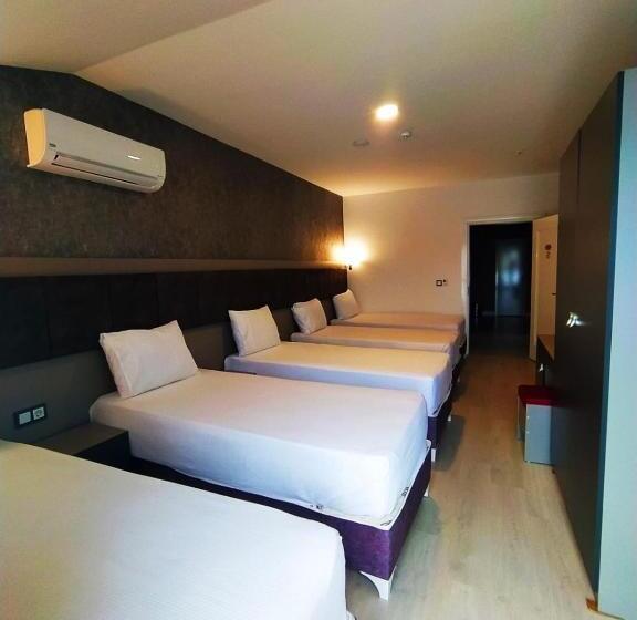 اتاق لوکس چهار تخته, Tamara Business Otel