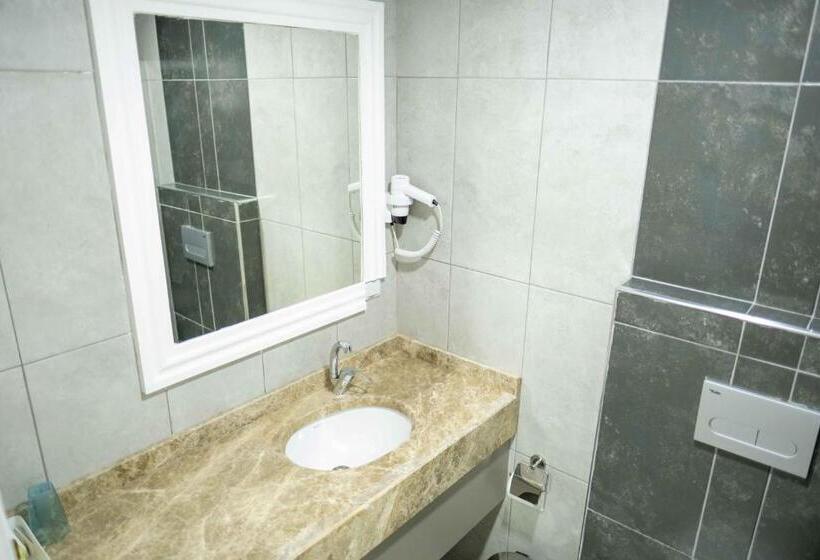 سوییت خانوادگی, Tamara Business Otel