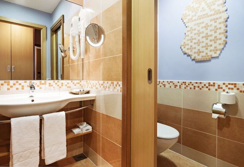 اتاق استاندارد با بالکن, Grand Hotel Primus   Terme Ptuj   Sava Hotels & Resorts