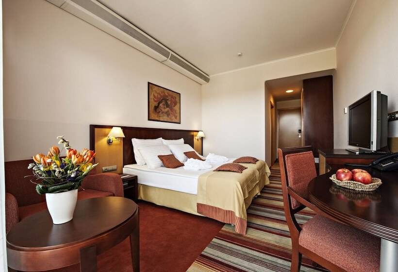 اتاق استاندارد با بالکن, Grand Hotel Primus   Terme Ptuj   Sava Hotels & Resorts