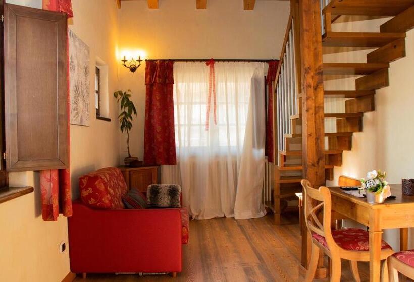 سوییت دوبلکس, Maison Cly