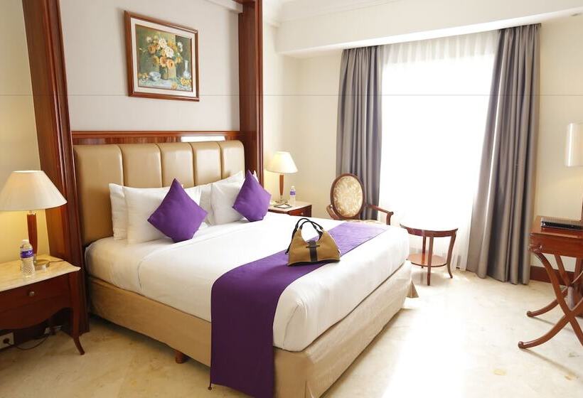 Полулюкс, Arion Suites Hotel Kemang