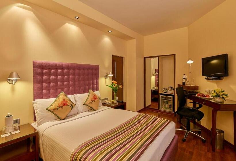 Номер Клуб, Royal Orchid Central Bangalore, Manipal Centre, Mg Road