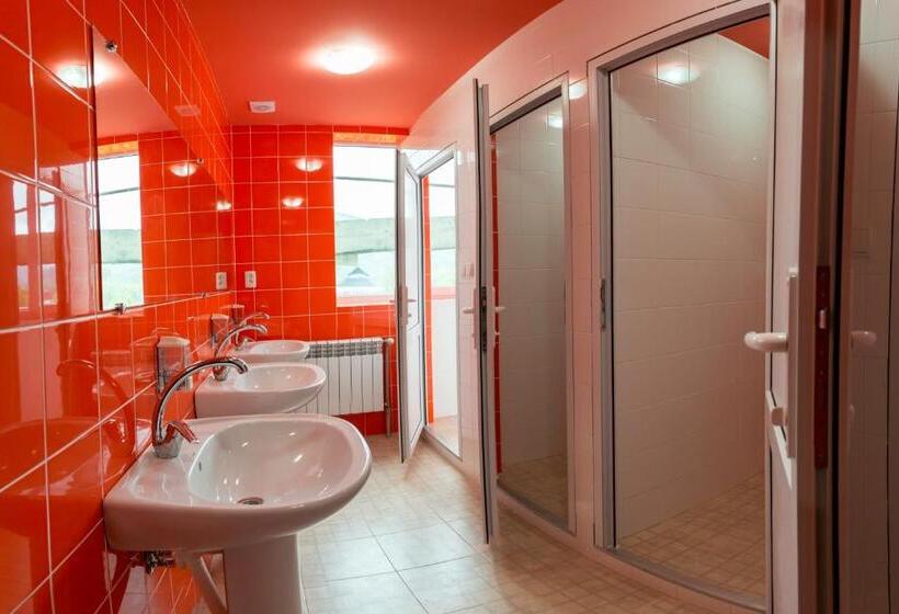 Номер Economy, Dream Hostel Carpathians Rakhiv