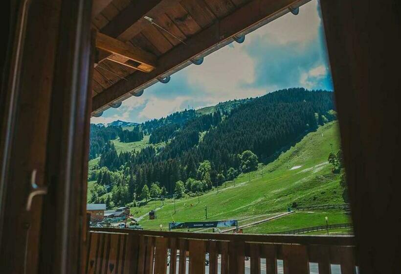 Номер Стандарт с Балконом, Les Grangettes