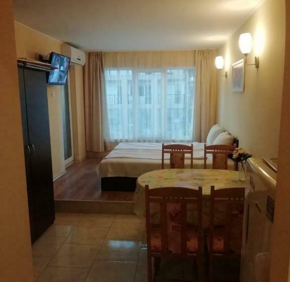 דירת חדר, Guest House Ceco