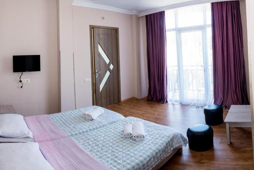 اتاق استاندارد, Irakli Guest House