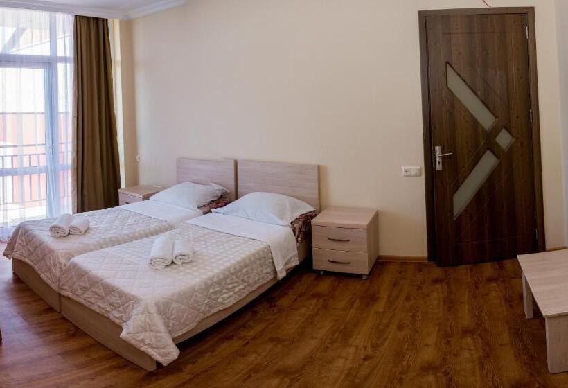 اتاق استاندارد, Irakli Guest House