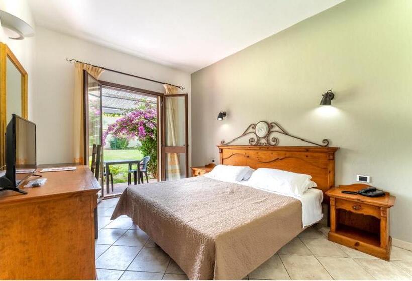 اتاق سوپریور سه تخته, Horse Country Resort Congress & Spa   Hotel Ribot