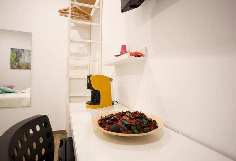 اتاق استاندارد, B&b La Chicca