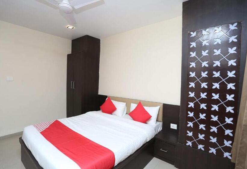 Трехместный Номер Классика, R K International Near Gautam Buddha Park