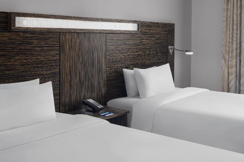 Номер Стандарт, Holiday Inn Express Dubai, Jumeirah, An Ihg