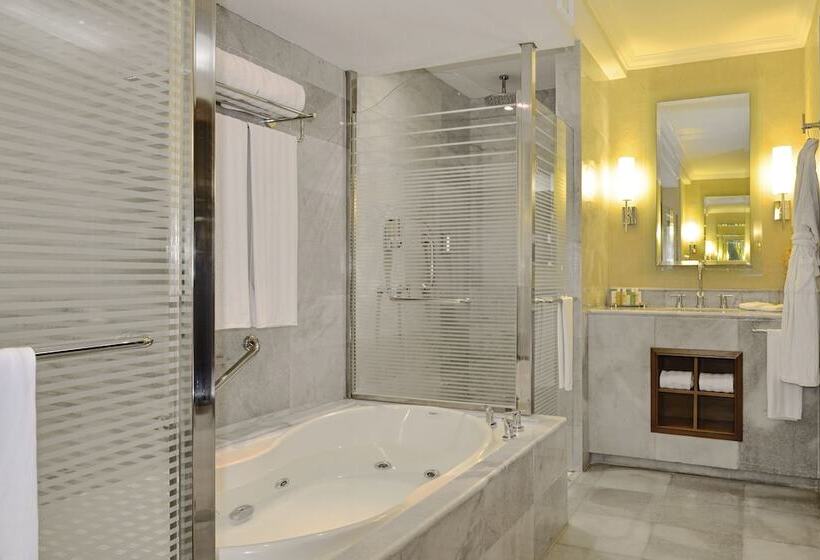סוויטה נוף לים, JOIA Rose Hall by Iberostar