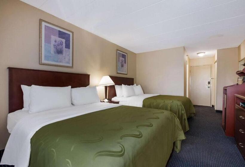 Номер Стандарт, Quality Inn Near Princeton