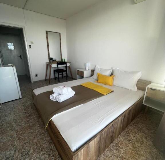Quarto Estandar, Varshava