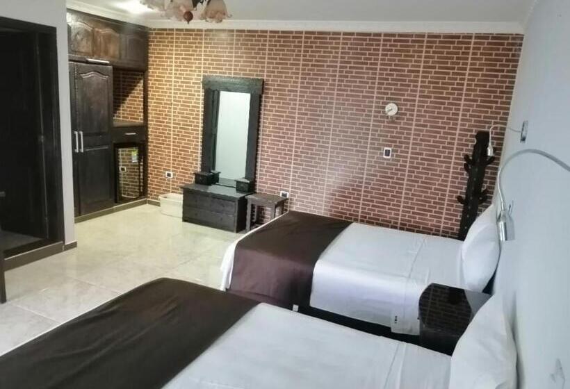 Люкс, Casa Morales