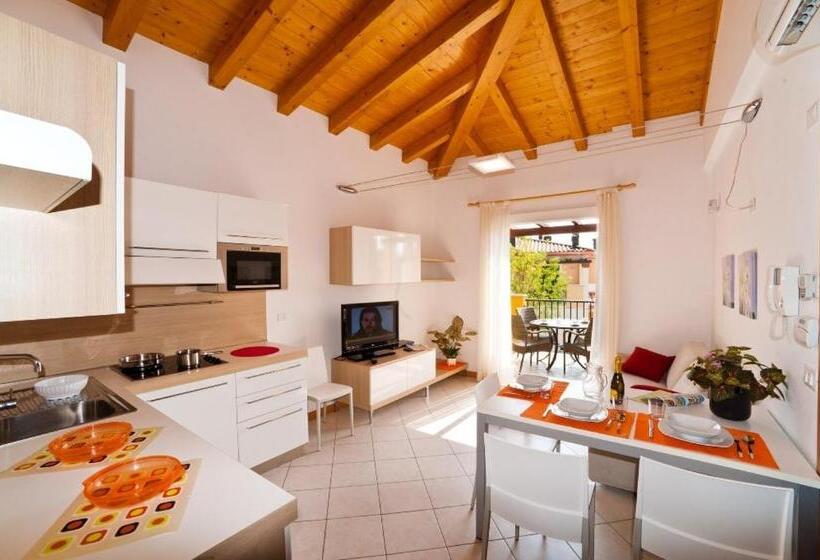 带2个卧室的公寓, Villaggio Sant Andrea