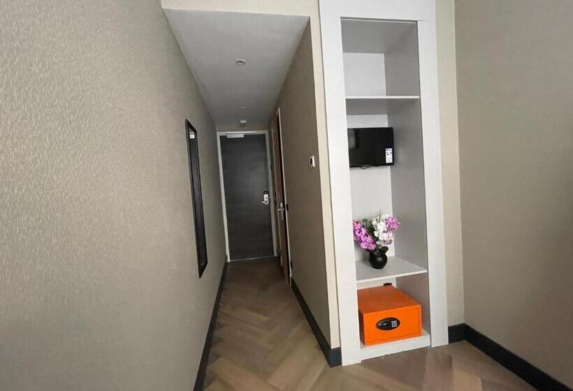 Номер Стандарт Индивидуальный, H3 Hotel Rotterdam City Center