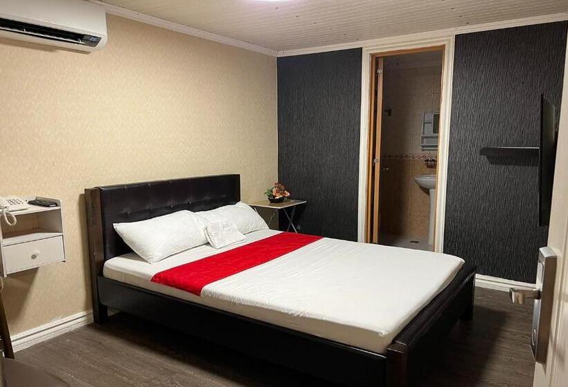 اتاق لوکس, Remedios Hotel Manila City Center