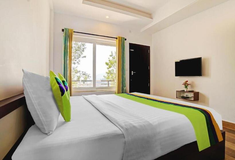 Quarto Deluxe, Treebo Wanderlust Residency With Mountain View