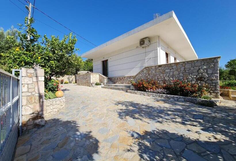 اتاق خانوادگی, Guesthouse Redilka