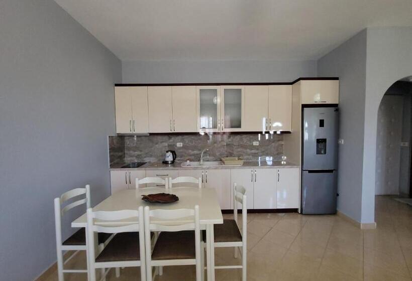 اتاق خانوادگی, Guesthouse Redilka