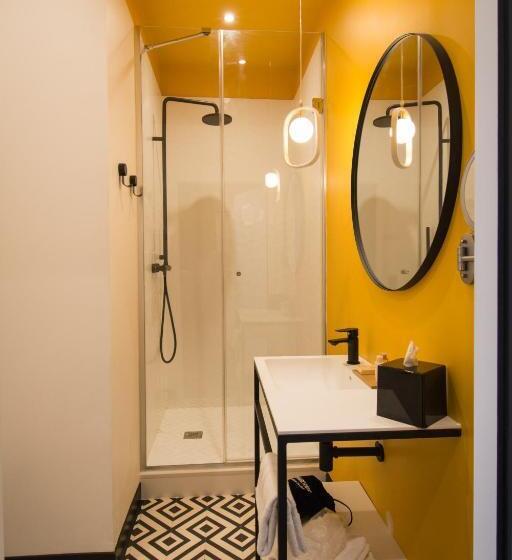 Номер Стандарт Трехместный, L  Hôtel & Spa Ribeauville  Haut Koenigsbourg