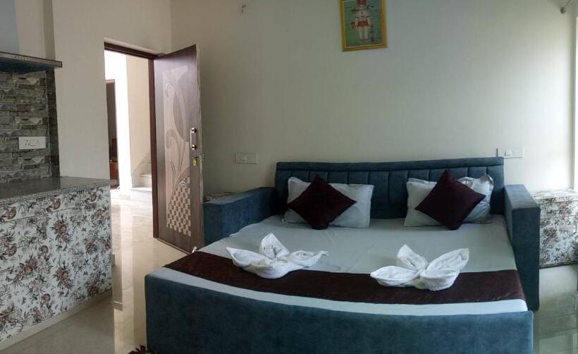 اتاق لوکس, Krishnabalram Wellness & Ayurveda Centre