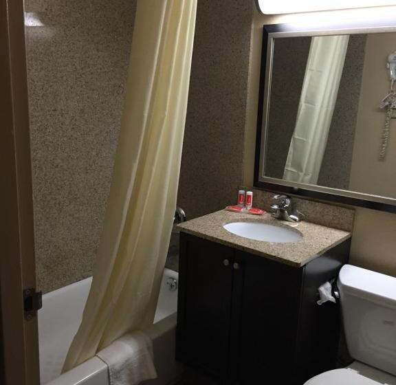 ２ダブルベッドのスタンダードルーム, Quality Inn Near Pimlico Racetrack