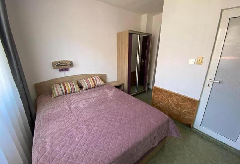 غرفة إقتصادية, Villas Sozopol