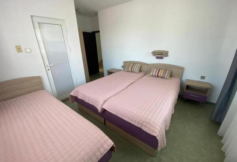 Трежместный Номер Economy, Villas Sozopol