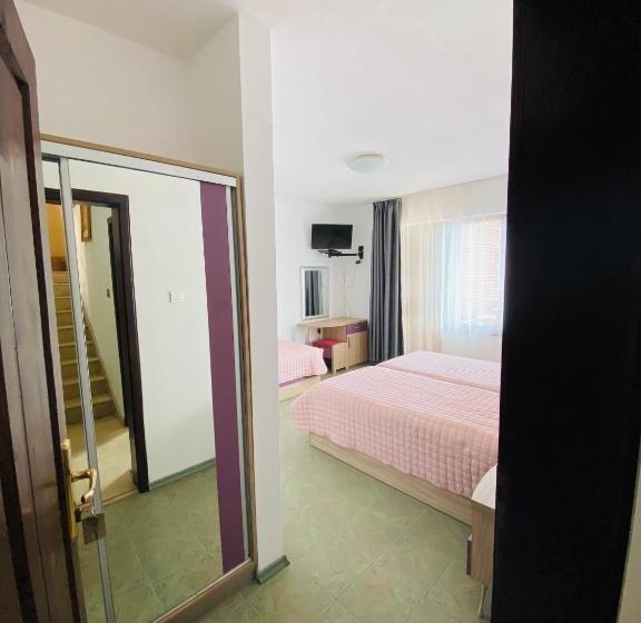Triple Room Sea View, Villas Sozopol