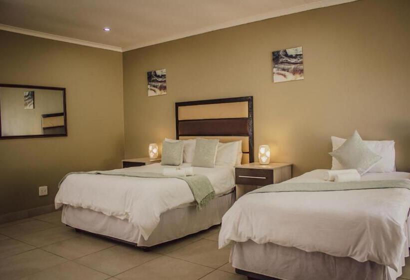 Стандартный Номер Кровать Кинг, The Daughters Guest House