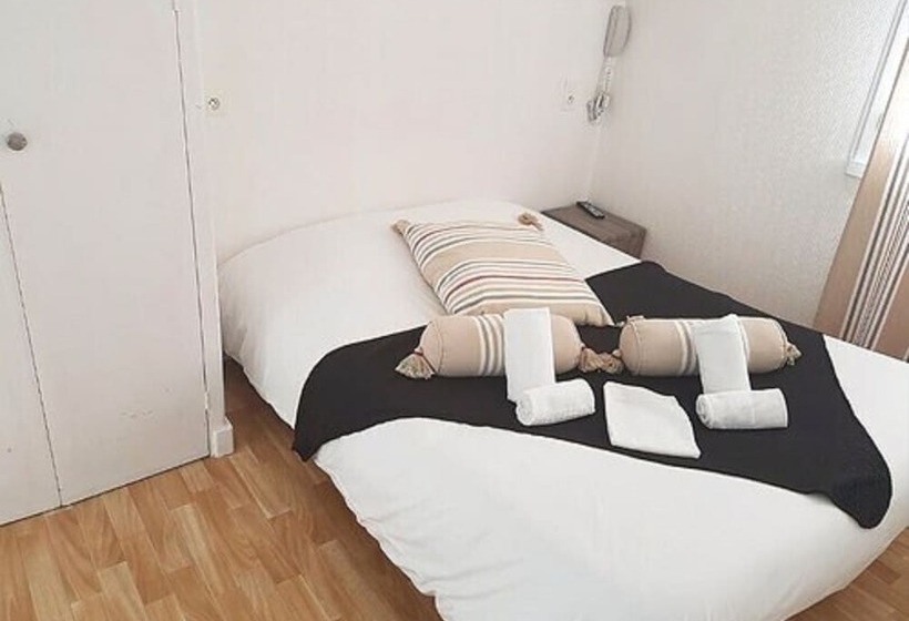 Quarto Estandar, Auberge Le Guinefort