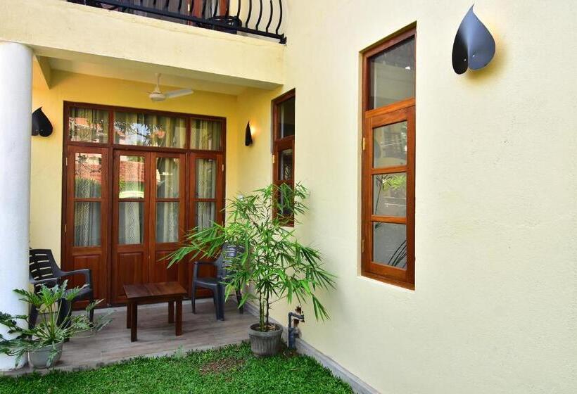 آپارتمان 1 خوابه با چشم‌انداز باغ, Park Lane Apartments